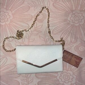 NWT Elegant White Chain Clutch